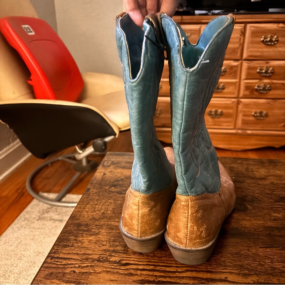 Vegan Leather Coconuts by Matisse Turquoise & Brown Western Boots- Size 7.5 (US) - Picture 5 of 9